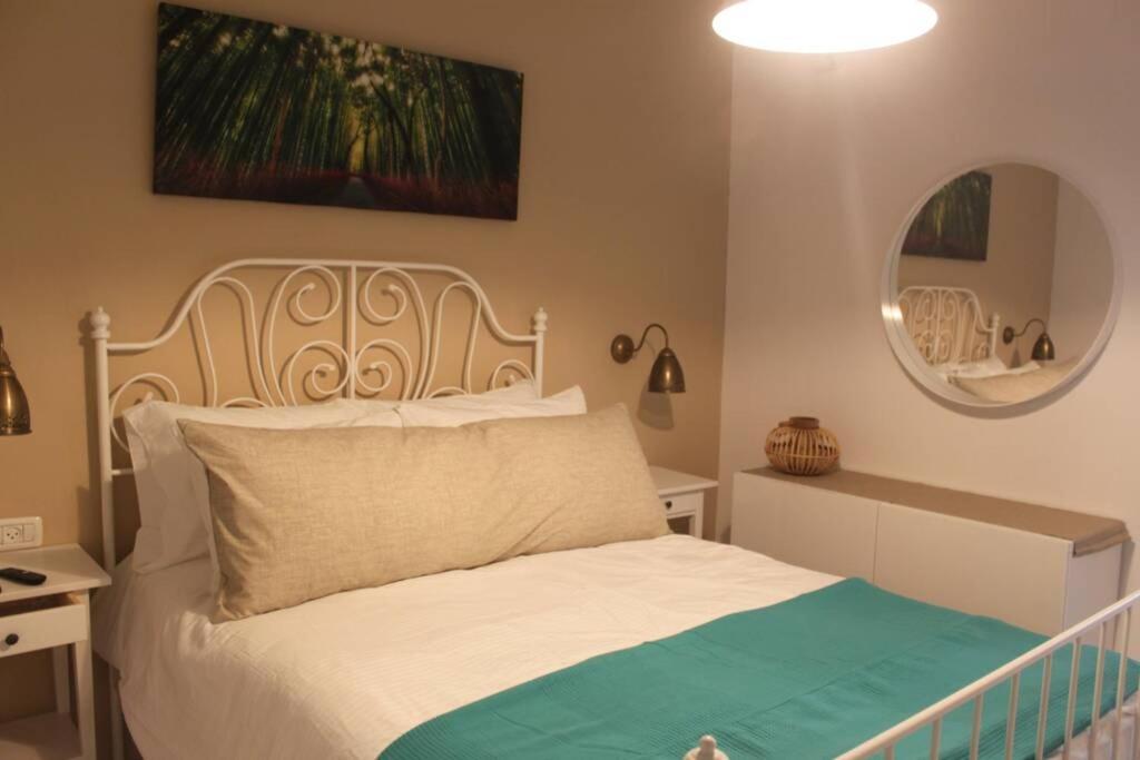 Ferienwohnung נוף הארבל עם חלון לכינרת Migdal Exterior foto